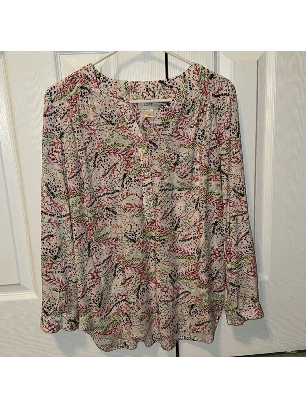 LOFT Petite White Floral Blouse